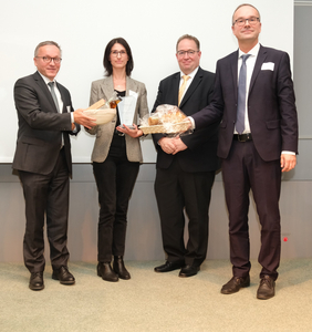 Kategorie Mensch: Anton Reinl (AGES), Lisa Sturm (AGES), SC Ulrich Herzog (Gesundheitsministerium), Thomas Kickinger(AGES) (Vergrößert das Bild in einem Dialog Fenster)